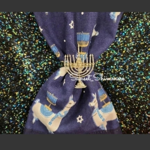 4pc Set Silver Hanukkah Napkin Rings Rhinestone Crystal Minorah 2.5" New - Picture 2 of 8